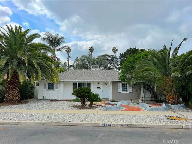 Charming Single-Story Home!