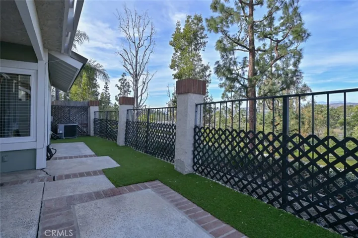 5867 E Mountain Loop Trail 11, Anaheim Hills, California 92807