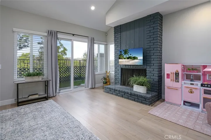 5867 E Mountain Loop Trail 11, Anaheim Hills, California 92807