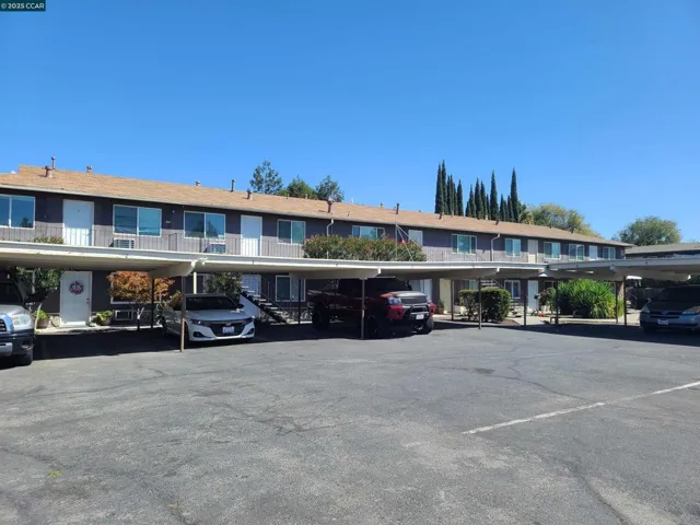 1906 Queens Road #8, Concord, California 94519