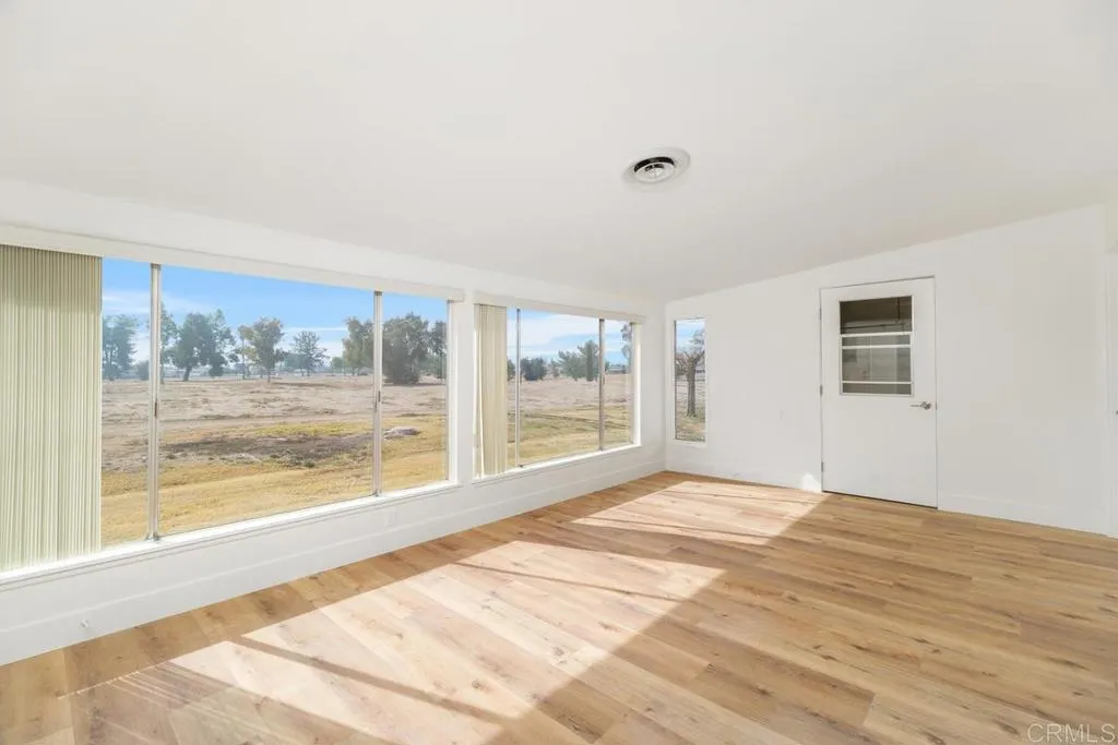 26405 Cherry Hills Boulevard, Menifee, California 92586 home-pic-19