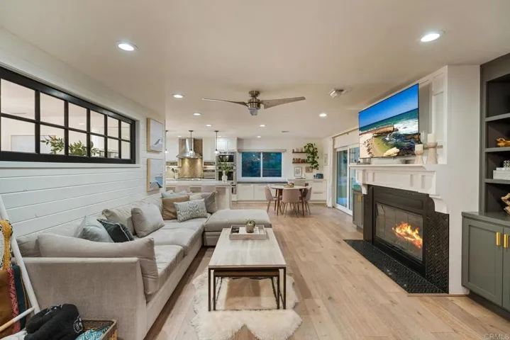 1756 Circo Del Cielo Drive, El Cajon, California 92020