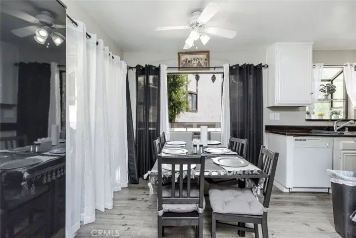 18053 Sundowner Way 627, Canyon Country, California 91387