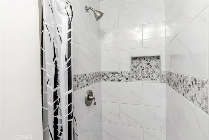 18053 Sundowner Way 627, Canyon Country, California 91387