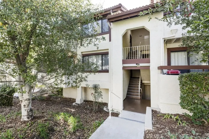18053 Sundowner Way 627, Canyon Country, California 91387
