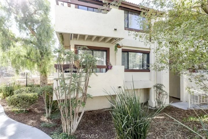 18053 Sundowner Way 627, Canyon Country, California 91387