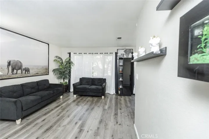 18053 Sundowner Way 627, Canyon Country, California 91387