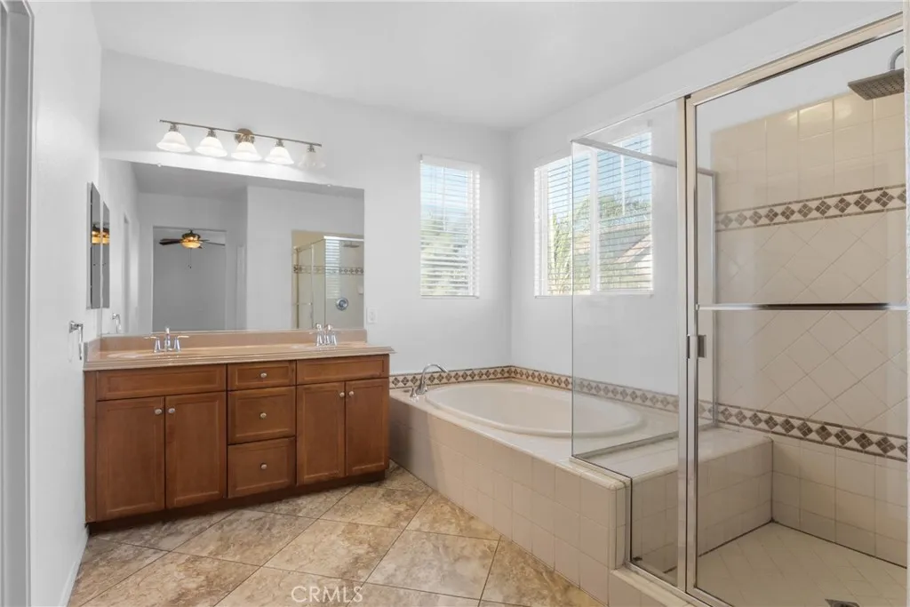 30272 Tattersail Way, Menifee, California 92584 home-pic-21