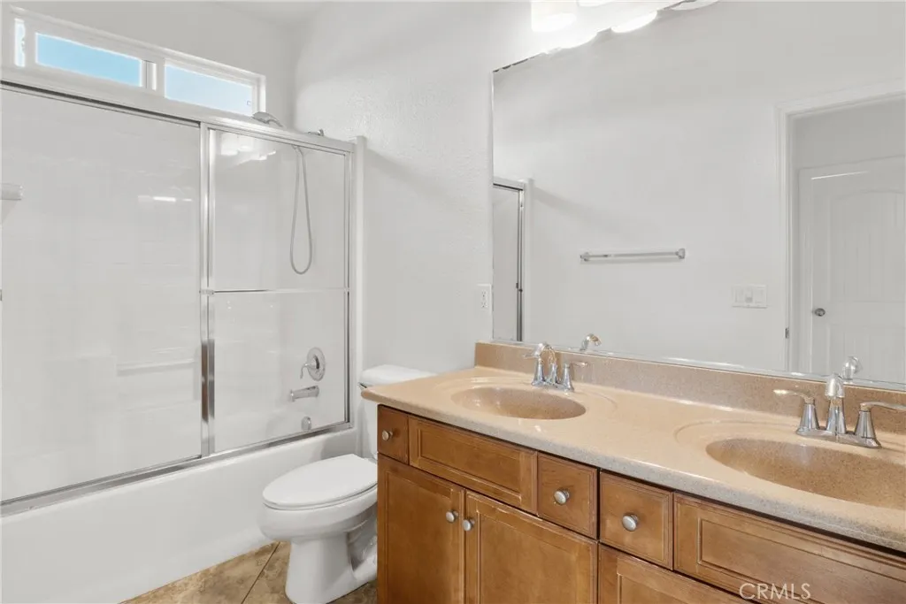 30272 Tattersail Way, Menifee, California 92584 home-pic-17
