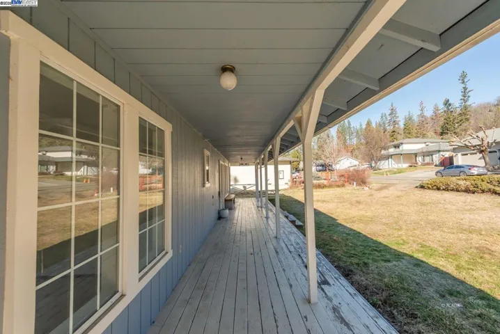 33 Kelso Ave, Weaverville, California 96093