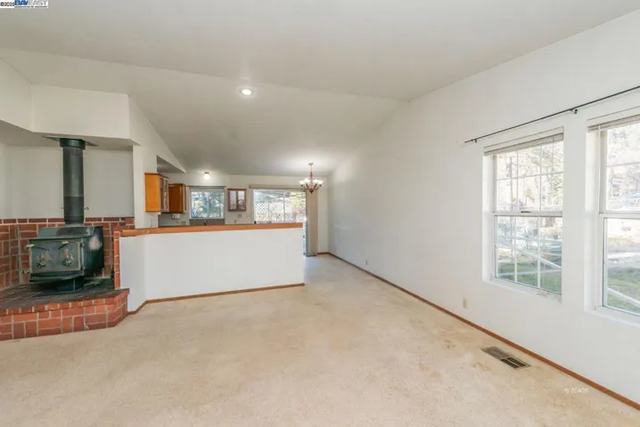 33 Kelso Ave, Weaverville, California 96093