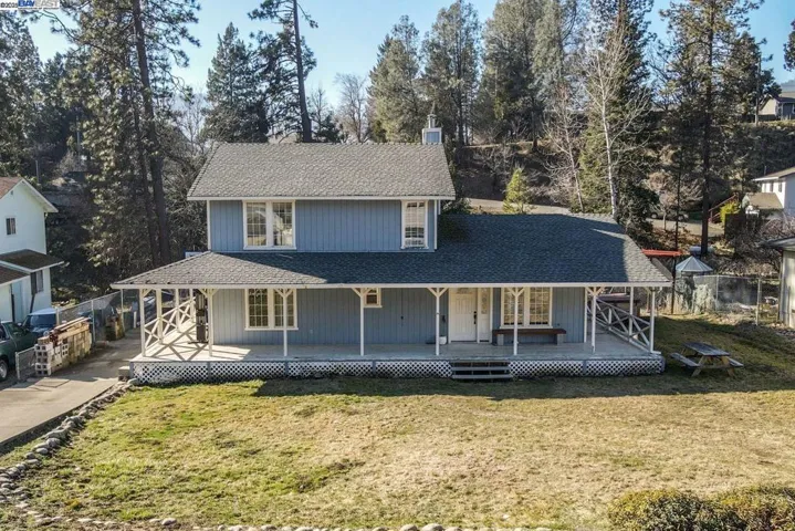 33 Kelso Ave, Weaverville, California 96093