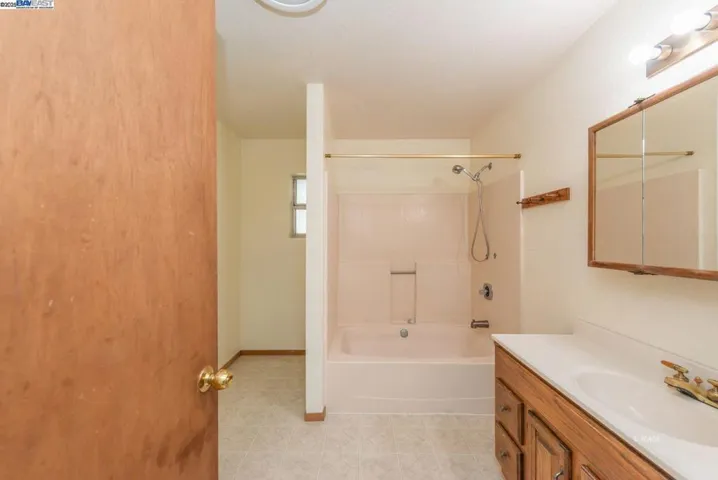 33 Kelso Ave, Weaverville, California 96093