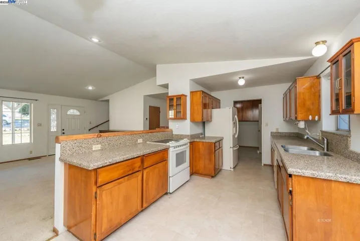 33 Kelso Ave, Weaverville, California 96093