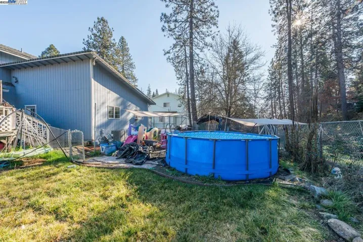 33 Kelso Ave, Weaverville, California 96093