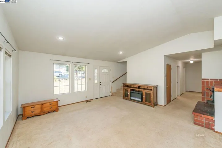 33 Kelso Ave, Weaverville, California 96093