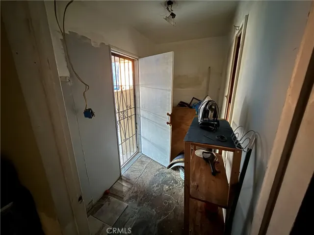 entrance to backyard