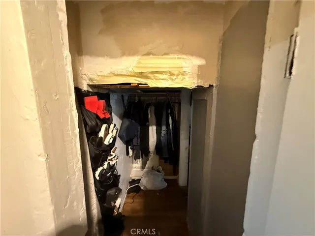 bedroom 1 entrance