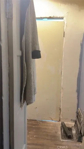 Floor heater & bathroom door