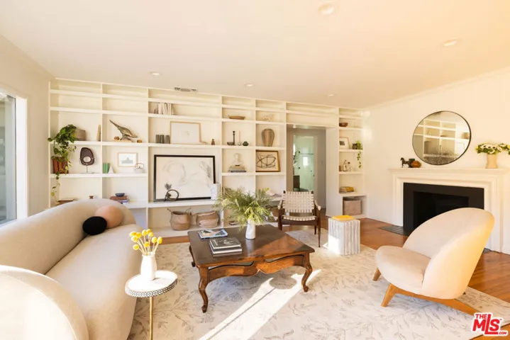 5751 Coliseum Street, Los Angeles, California 90016