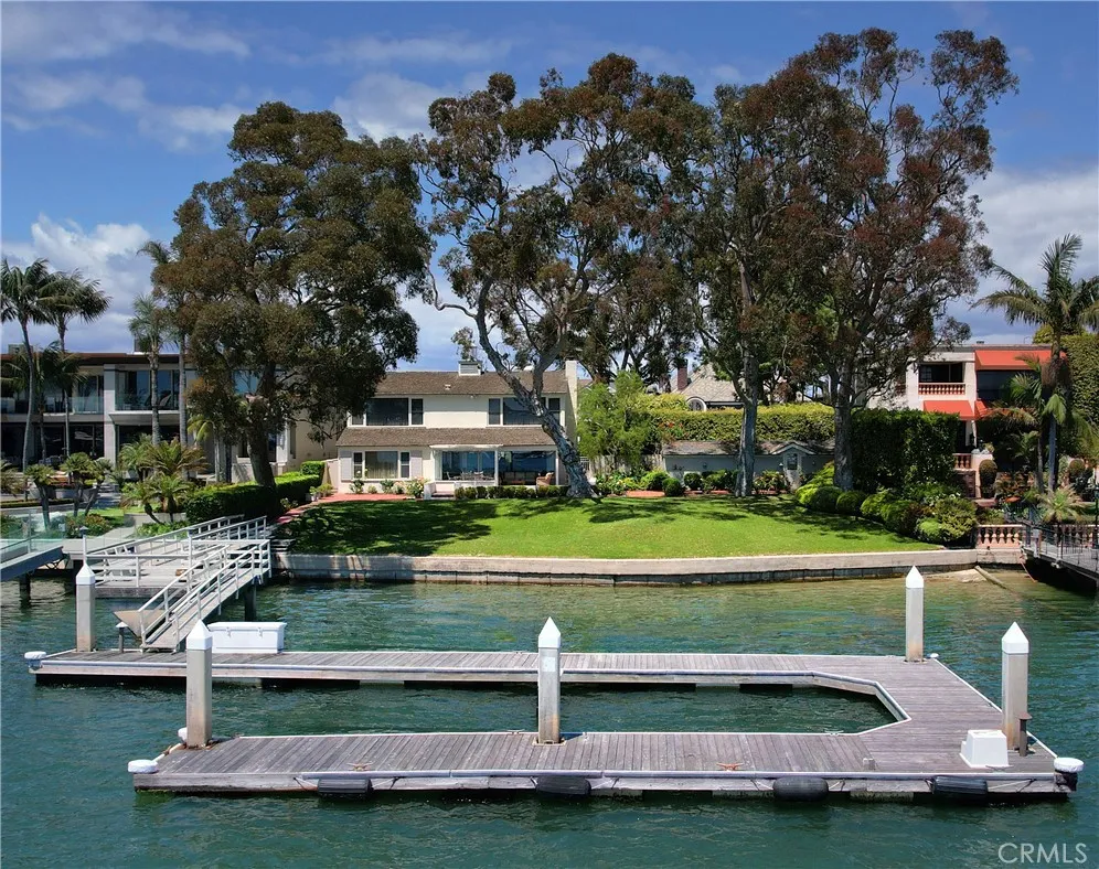 20 Harbor Is, Newport Beach, California 92660 home-pic-18