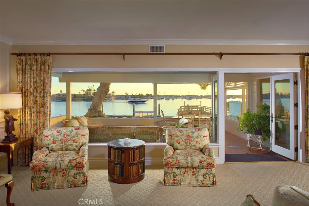 20 Harbor Is, Newport Beach, California 92660 home-pic-7