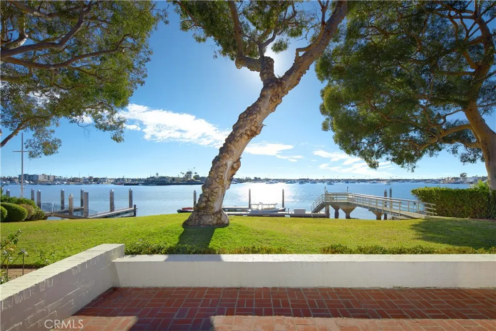 20 Harbor Is, Newport Beach, California 92660 home-pic-17