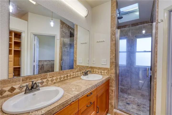 Primary bath