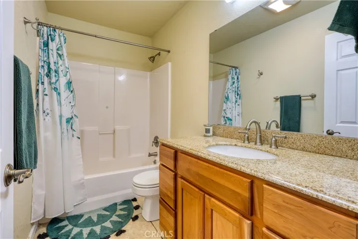 Hall bath 1