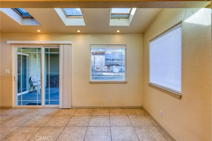 2nd set of sliding glass doors to patio