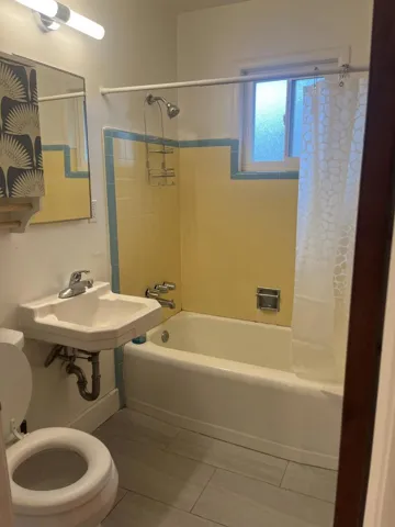 13370 Arnold Drive, Glen Ellen, California 95442