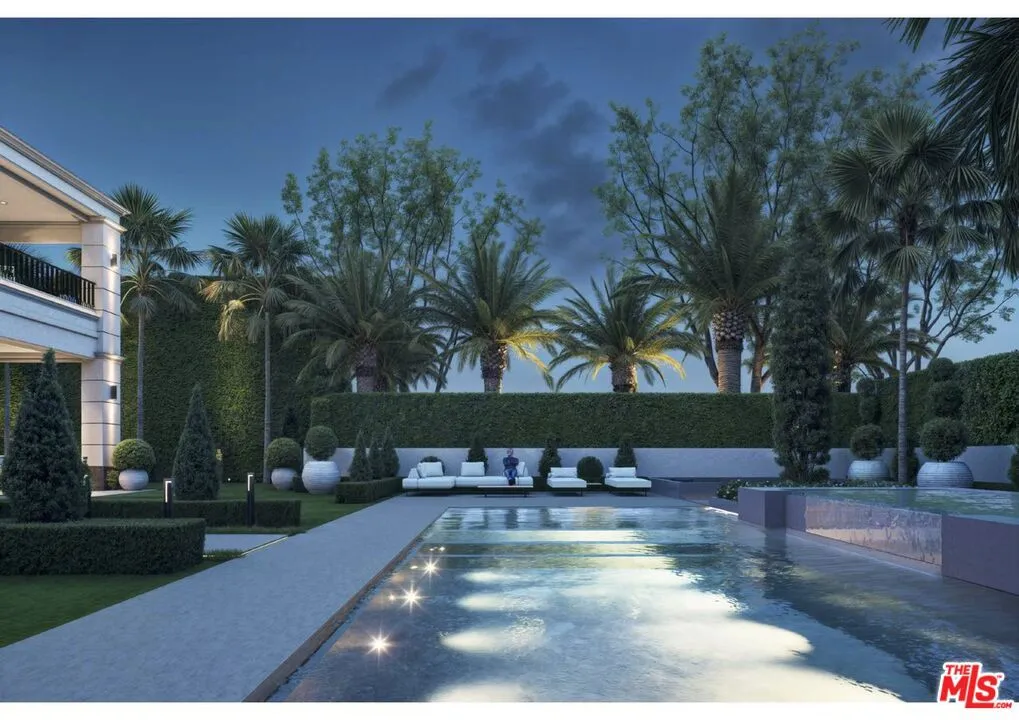 917 N Crescent Drive, Beverly Hills, California 90210 home-pic-26