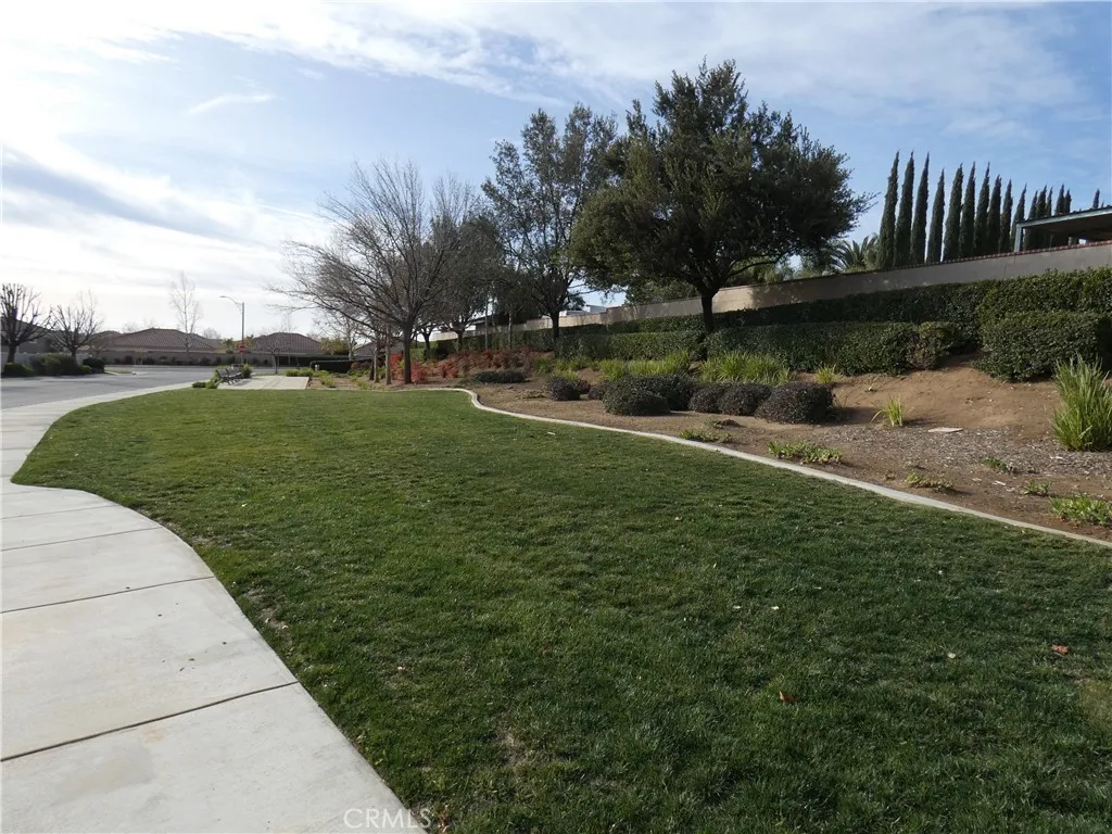 1776 Desert Almond Way, Beaumont, California 92223 home-pic-3