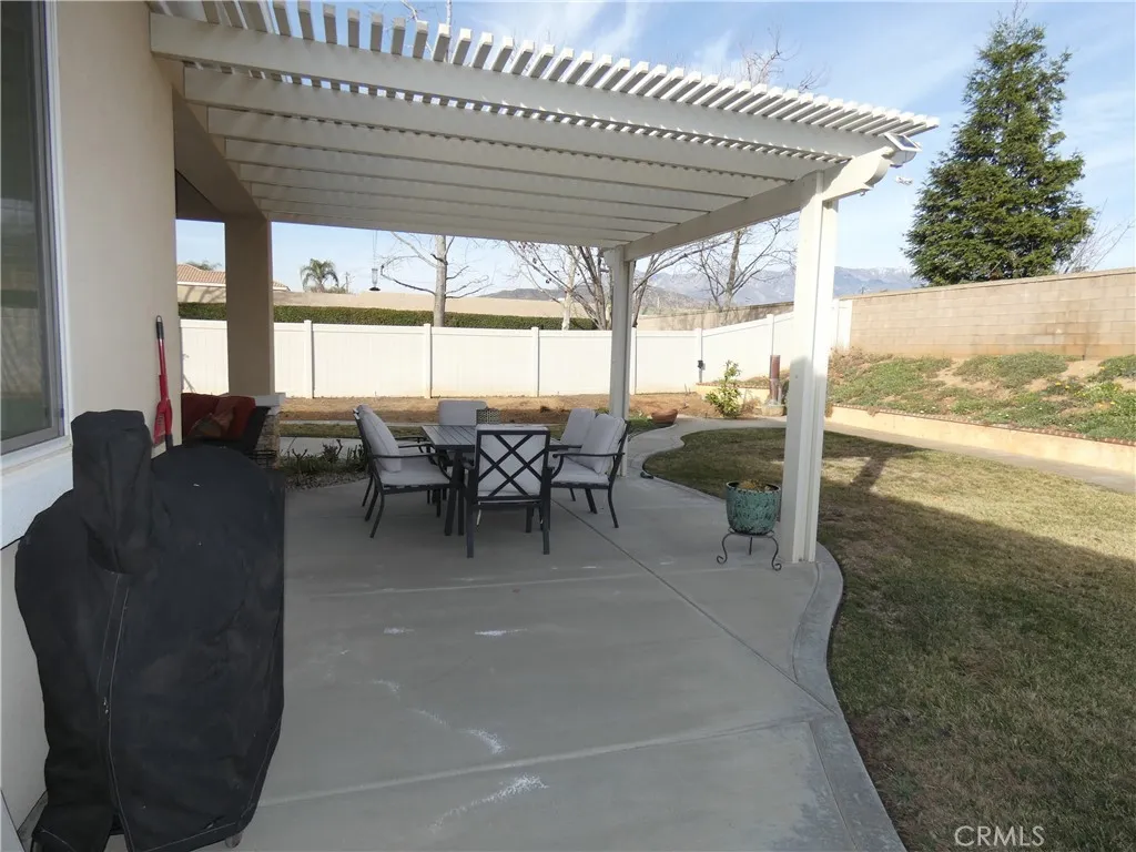 1776 Desert Almond Way, Beaumont, California 92223 home-pic-29