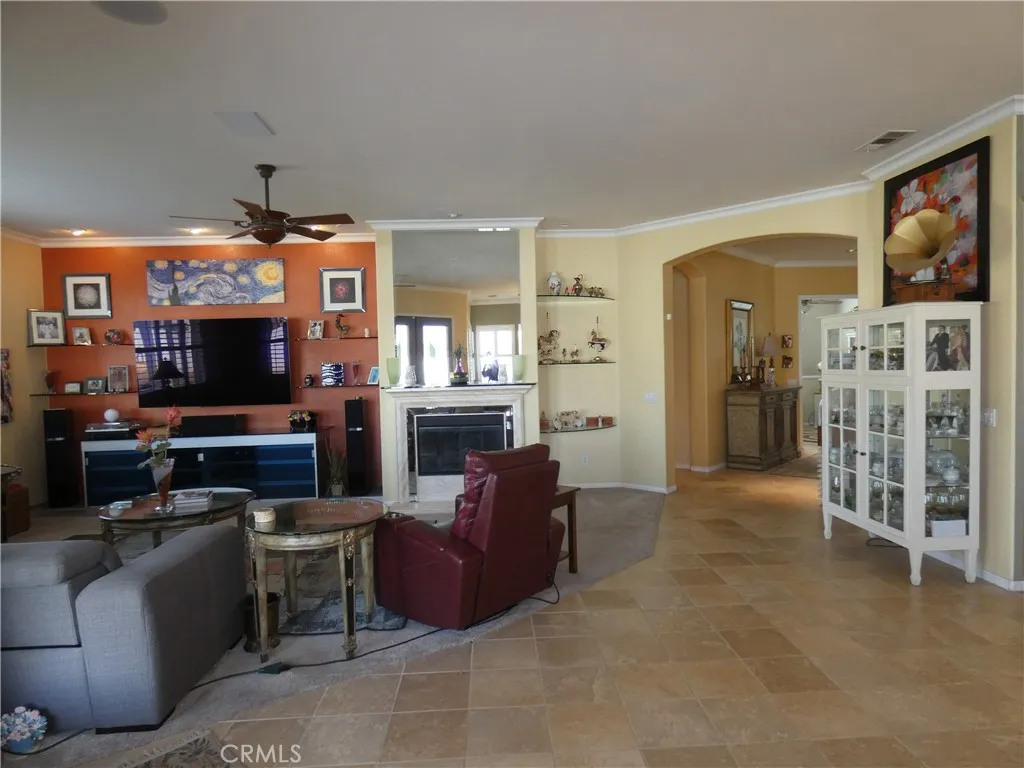 1776 Desert Almond Way, Beaumont, California 92223 home-pic-19