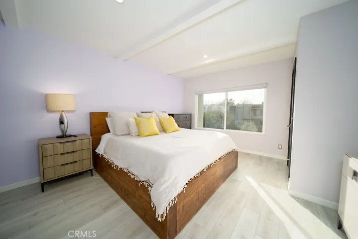 11744 Moorpark Street F, Studio City, California 91604