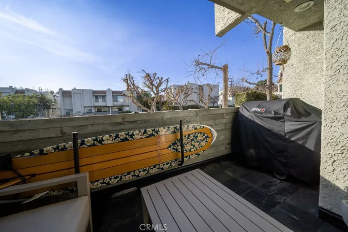 11744 Moorpark Street F, Studio City, California 91604