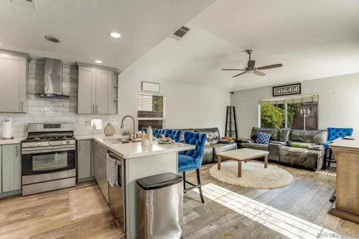 1616 Gold Run Rd, Chula Vista, California 91913