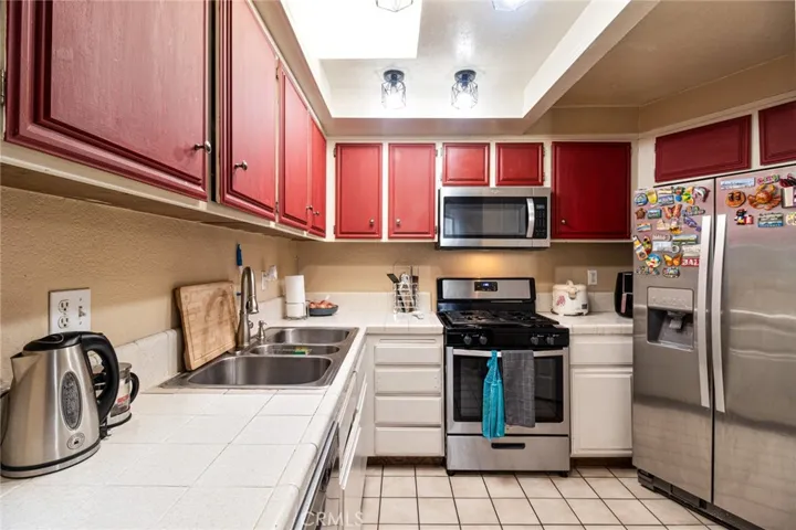 1058 Occidental Circle, Redlands, California 92374