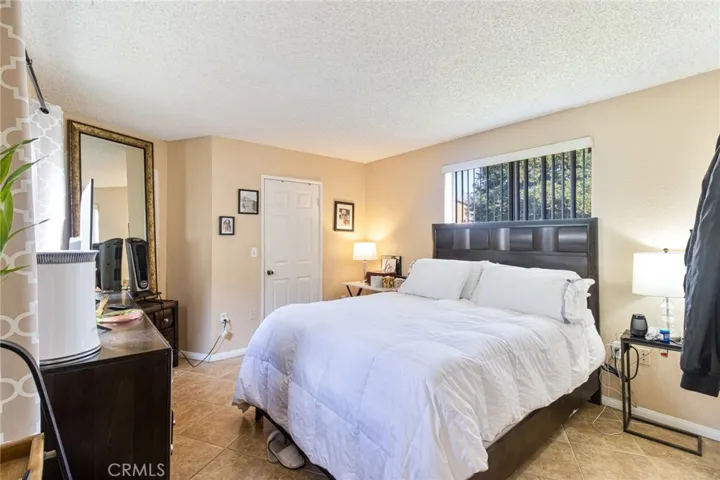 1058 Occidental Circle, Redlands, California 92374