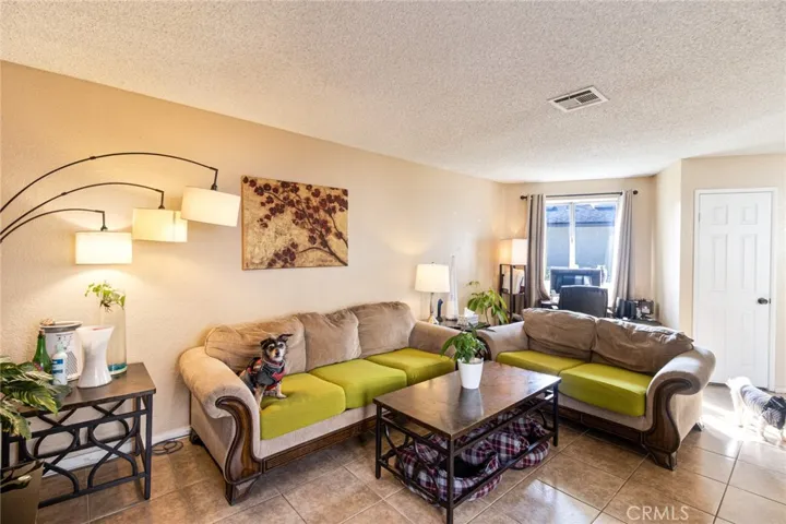 1058 Occidental Circle, Redlands, California 92374
