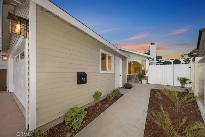 710 Vincent Park, Redondo Beach, California 90277