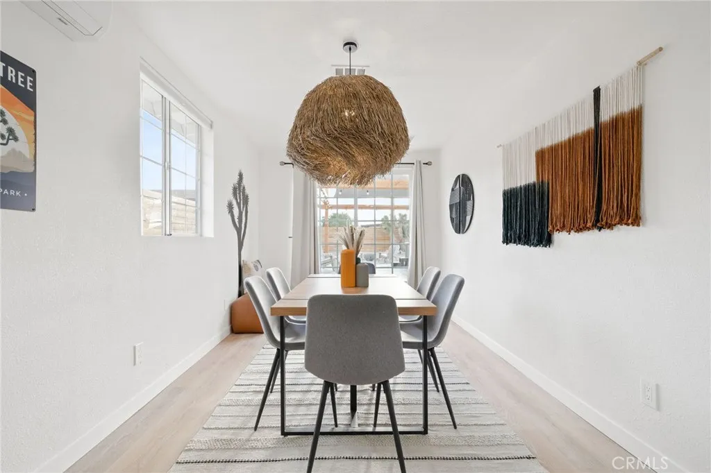62046 Mountain View Circle, Joshua Tree, California 92252 home-pic-10