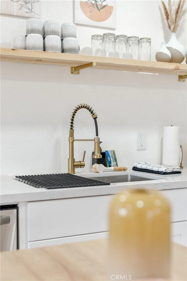 62046 Mountain View Circle, Joshua Tree, California 92252 home-pic-32