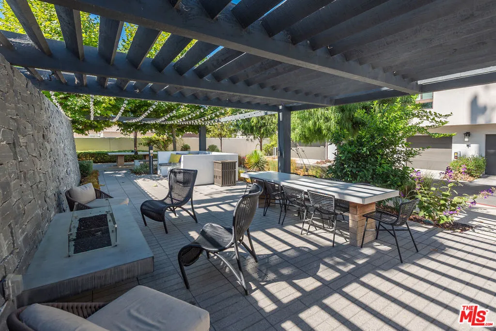 2931 Exposition Place 5, Los Angeles, California 90018 home-pic-30