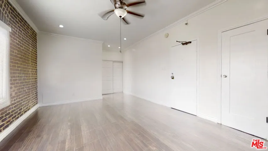 738 New Hampshire Avenue 110, Los Angeles, California 90005