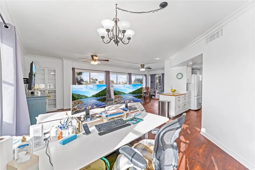 1323 N Spurgeon Street 4b, Santa Ana, California 92701 home-pic-13