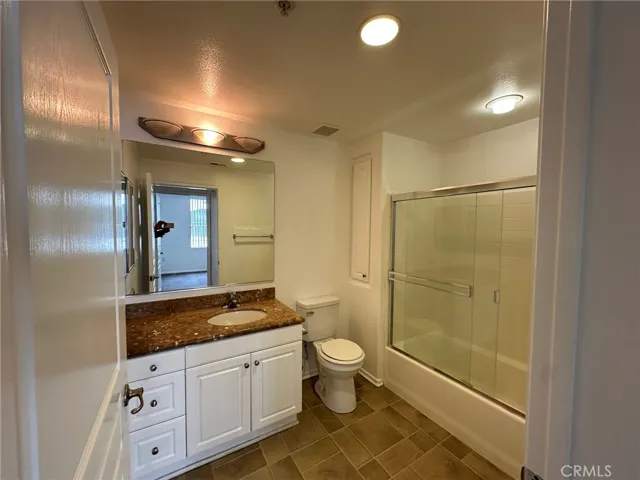 3211 Watermarke Place, Irvine, California 92612