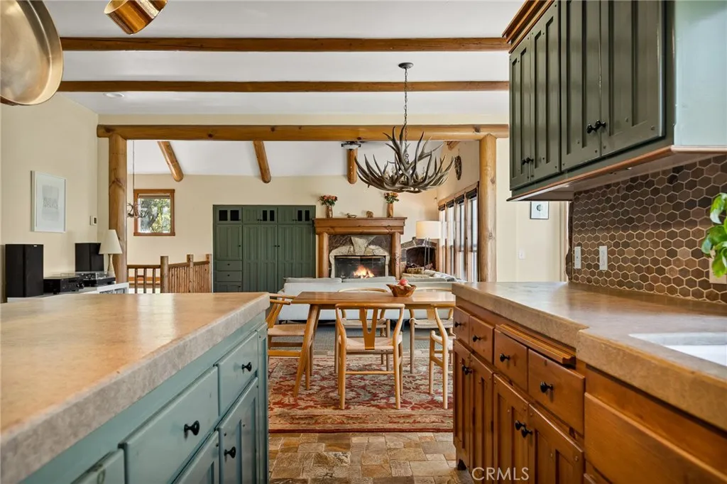 1466 Sequoia Drive, Lake Arrowhead, California 92352 home-pic-7