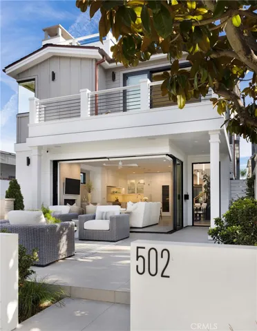 502 Begonia Avenue, Corona Del Mar, California 92625